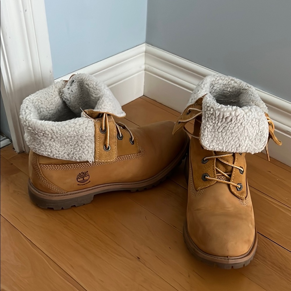 Timberland Boots - Picture 3 of 3